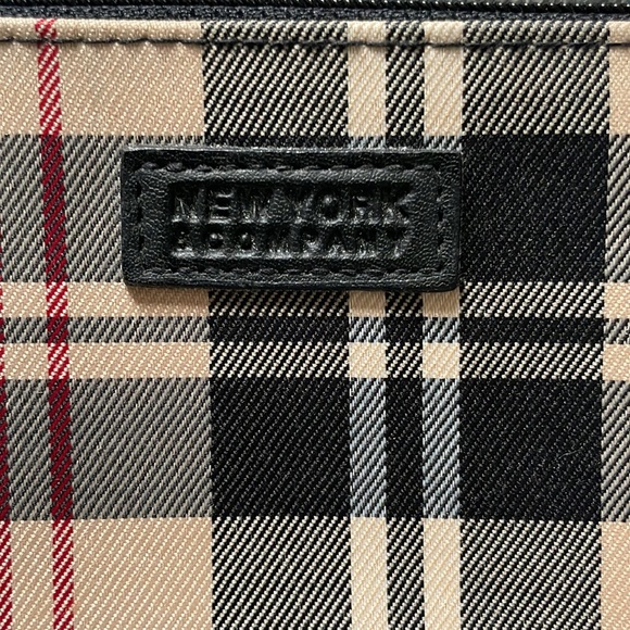 Wristlet - Picture 2 of 6